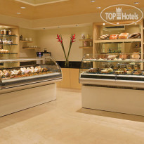 Trident Bandra Kurla Ресторан Pattiserrie & Del