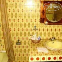 De - Laila House Boat