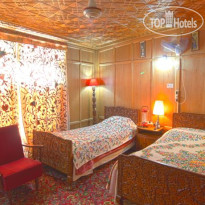 New Golden Flower House Boat 