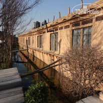 R.I.E. Heritage Group Of Houseboats 