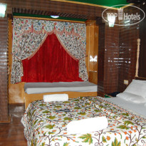 Zahgeer Continental Hotel 