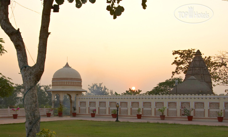 New photos from tourists Amar Mahal Orchha 3*