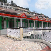 Elphinstone Hotel