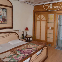 Elphinstone Hotel