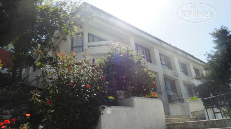 Hotel photo Sterling Holidays Mussoorie - Pine Hill 3*