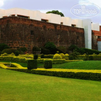 Fort JadhavGadh Hotel