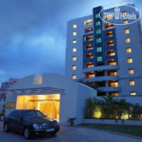 Royal Orchid Golden Suites Pune Отель