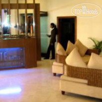 The Elite Suites Холл