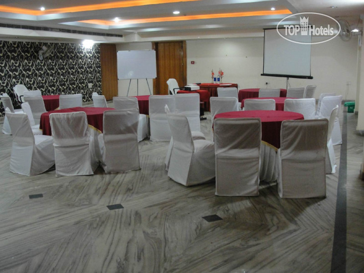 New photos from tourists Bari International 3*