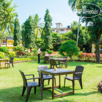 Carina Beach Resort