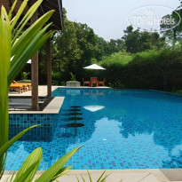 The Postcard Hideaway, Netravali 