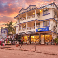 FabHotel Grand Royal Palms 