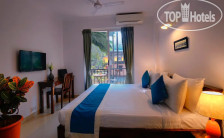 The Treehouse Blue 3*
