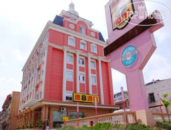 New photos from tourists Super 8 Yangtse River Qingshan 3*