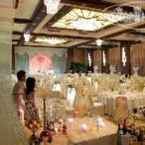 Luxemon Xinjiang Hongfu Hotel 