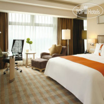 Holiday Inn Qingdao Parkview 