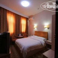 Super 8 Longyan Fa Zhan Plaza 