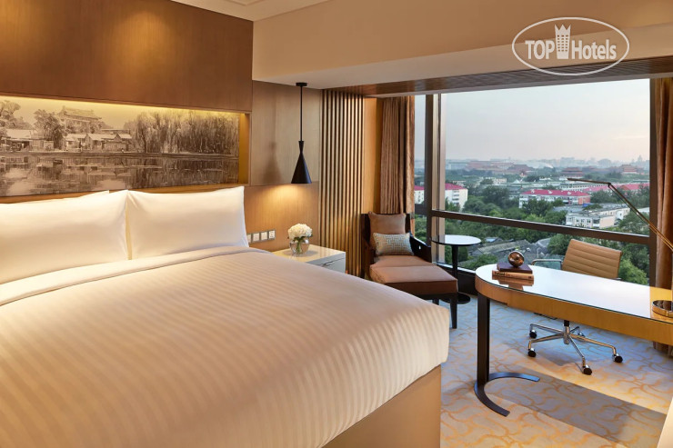 Hotelier's photos Renaissance Beijing Wangfujing Hotel 5*