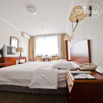 Super 8 Hotel Beijing Guo Mao 