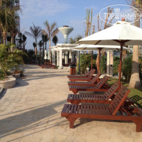 Sanya Seacube Holiday Hotel 