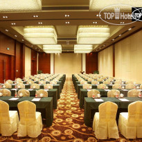 Sanya Seacube Holiday Hotel 