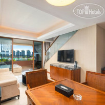 Four Season Ocean Courtyard Hotel 