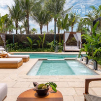 Kimpton Aqeos Hainan by IHG