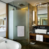 Pullman Oceanview Sanya Bay Resort & Spa 