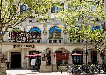 Gaotique House