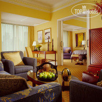 Four Seasons Hotel Shanghai