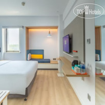 Holiday Inn Express Shanghai Pudong Airport by IHG 