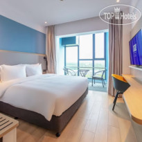 Holiday Inn Express Shanghai Pudong Airport by IHG 