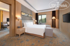 Crowne Plaza Shanghai Noah Square 5*