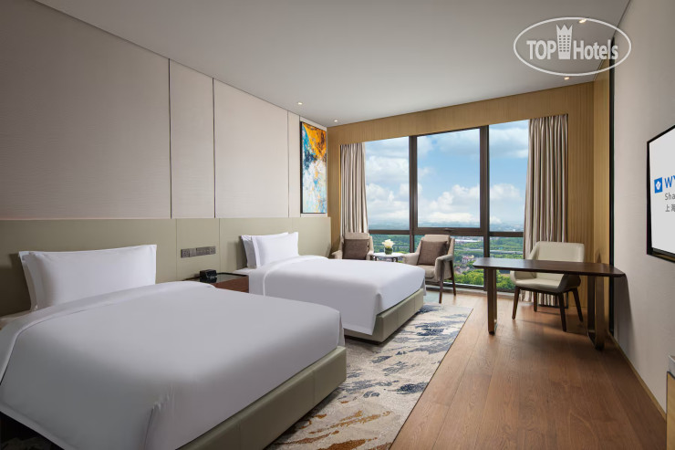 Hotelier's photos Wyndham Shanghai Pudong 3*