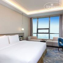 Auto City Ruili Hotel 