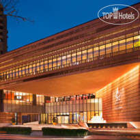 HUALUXE Shanghai Twelve At Hengshan, an IHG Hotel 