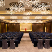 HUALUXE Shanghai Twelve At Hengshan, an IHG Hotel 