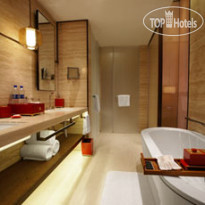 HUALUXE Shanghai Twelve At Hengshan, an IHG Hotel 