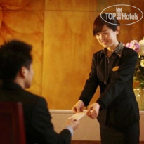 Nanjing New Century Hotel 