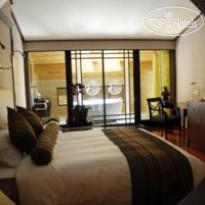 West Lake Hillview International 