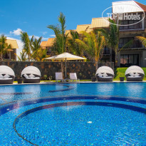 Crystals Beach Resort Belle Mare 