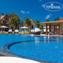 Crystals Beach Resort Belle Mare 