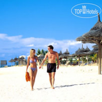 Victoria Beachcomber Resort & Spa