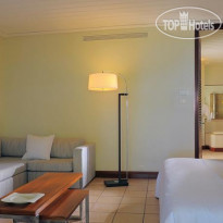 Paradis Beachcomber Golf Resort & Spa
