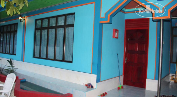 New photos from tourists Blue Water Thoddoo Inn