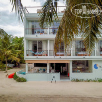 Bliss Dhigurah Side view