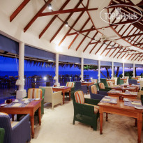 Machchafushi Island Resort & Spa Maldives Reef - международный ресторан