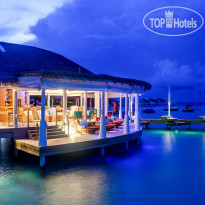 Machchafushi Island Resort & Spa Maldives Aqua Bar