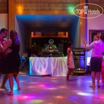 Veligandu Island Resort & Spa 