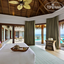 Dusit Thani Maldives 